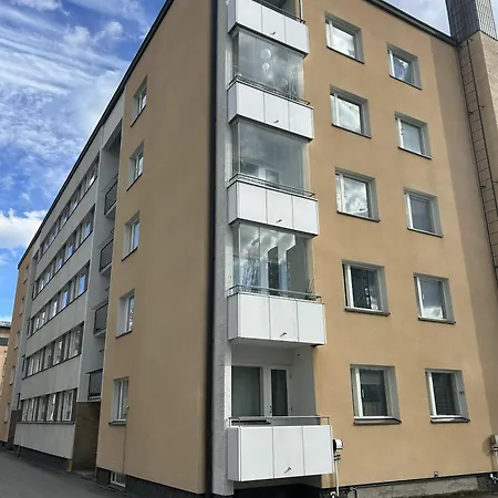 Keskustan Kolmio Autopaikalla *